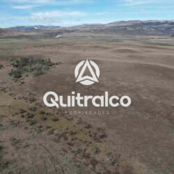 Predio de lomajes suaves para ganadería en Patagonia